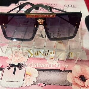 Luxury Gold and green Sunglasses